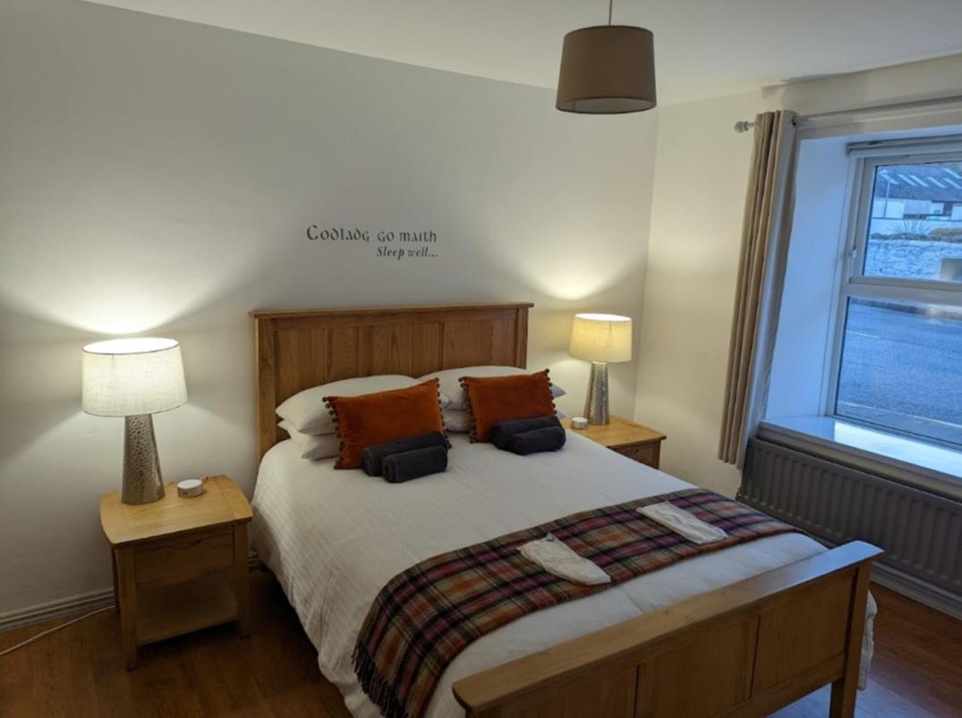 Antrim Coast Apartments Cushendall Esterno foto