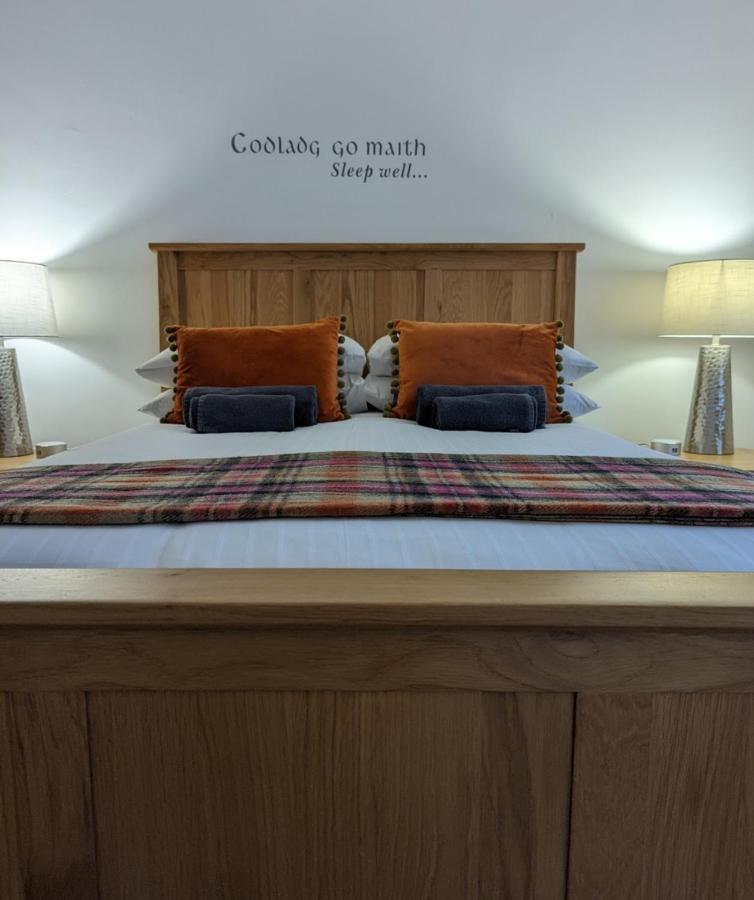 Antrim Coast Apartments Cushendall Esterno foto