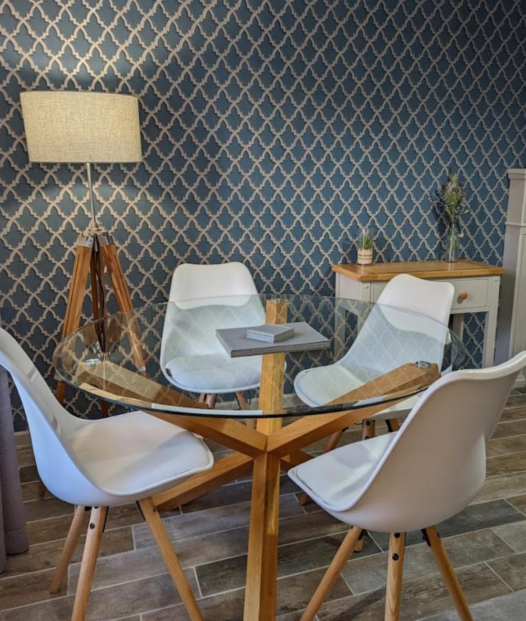 Antrim Coast Apartments Cushendall Esterno foto