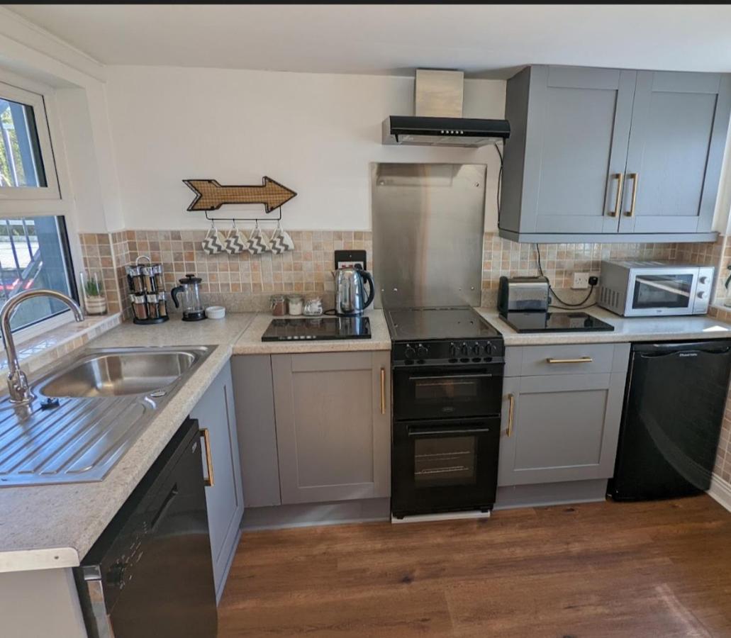 Antrim Coast Apartments Cushendall Esterno foto