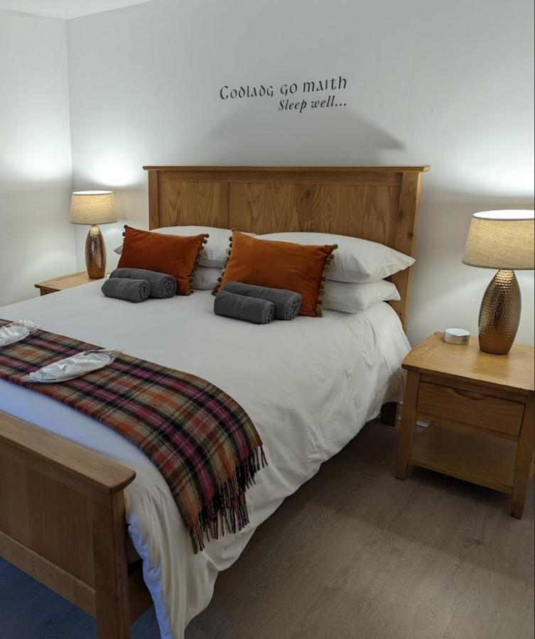 Antrim Coast Apartments Cushendall Esterno foto